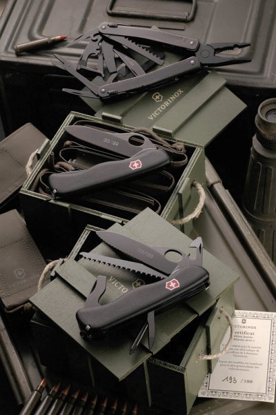 2010 Limited Edition Military Set