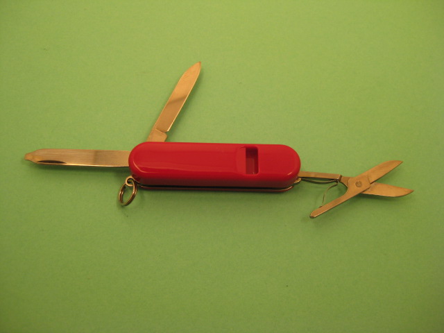 58mm Victorinox Whistle. Pictures by ColoSwiss.