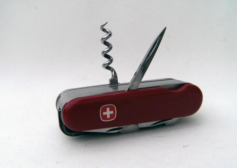 Wenger Mountain Bike back layer tools