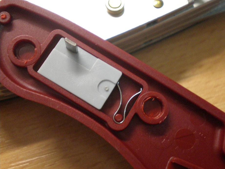 Locking Nub and Slider Spring