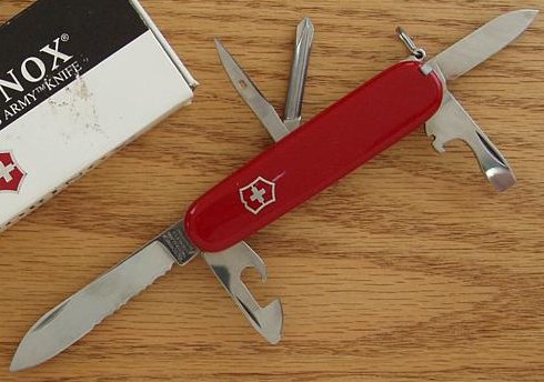 McKinley variation with a 60% serrated blade