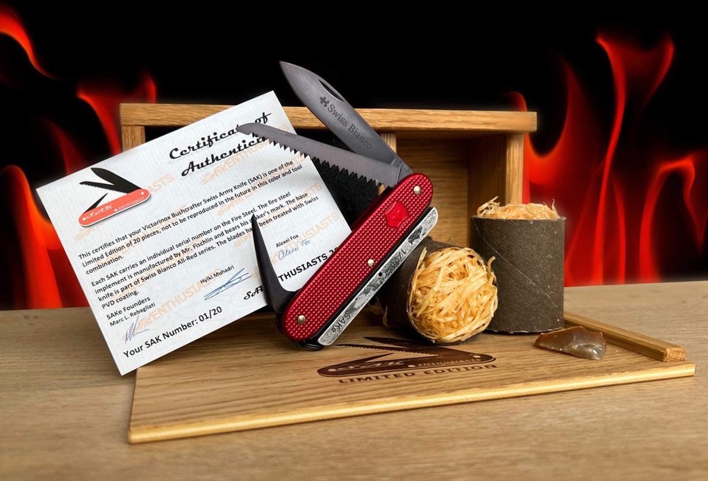 All-Red Black Ice Firesteel Bushcrafter