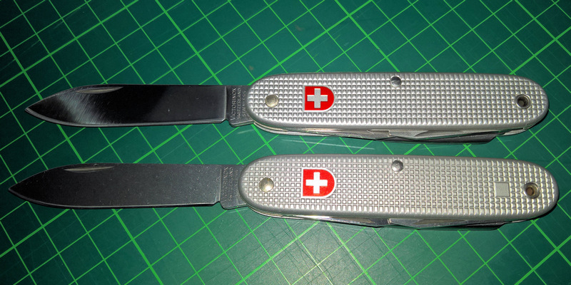 Fig. 17. Model 1961 knives without WK marks