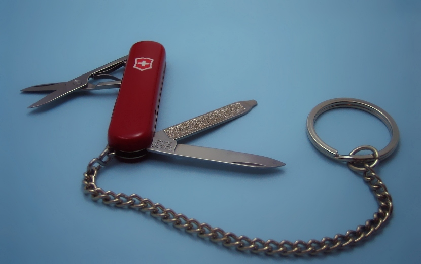 A like new Victorinox Illuminator